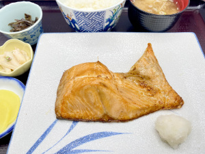 羅臼産時鮭定食